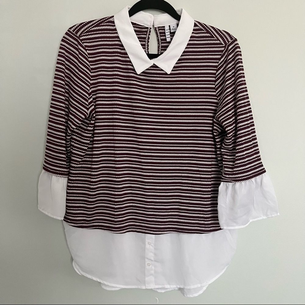 ELLE Woman’s Mock-layer top in burgundy and white striped. Size Medium NWT